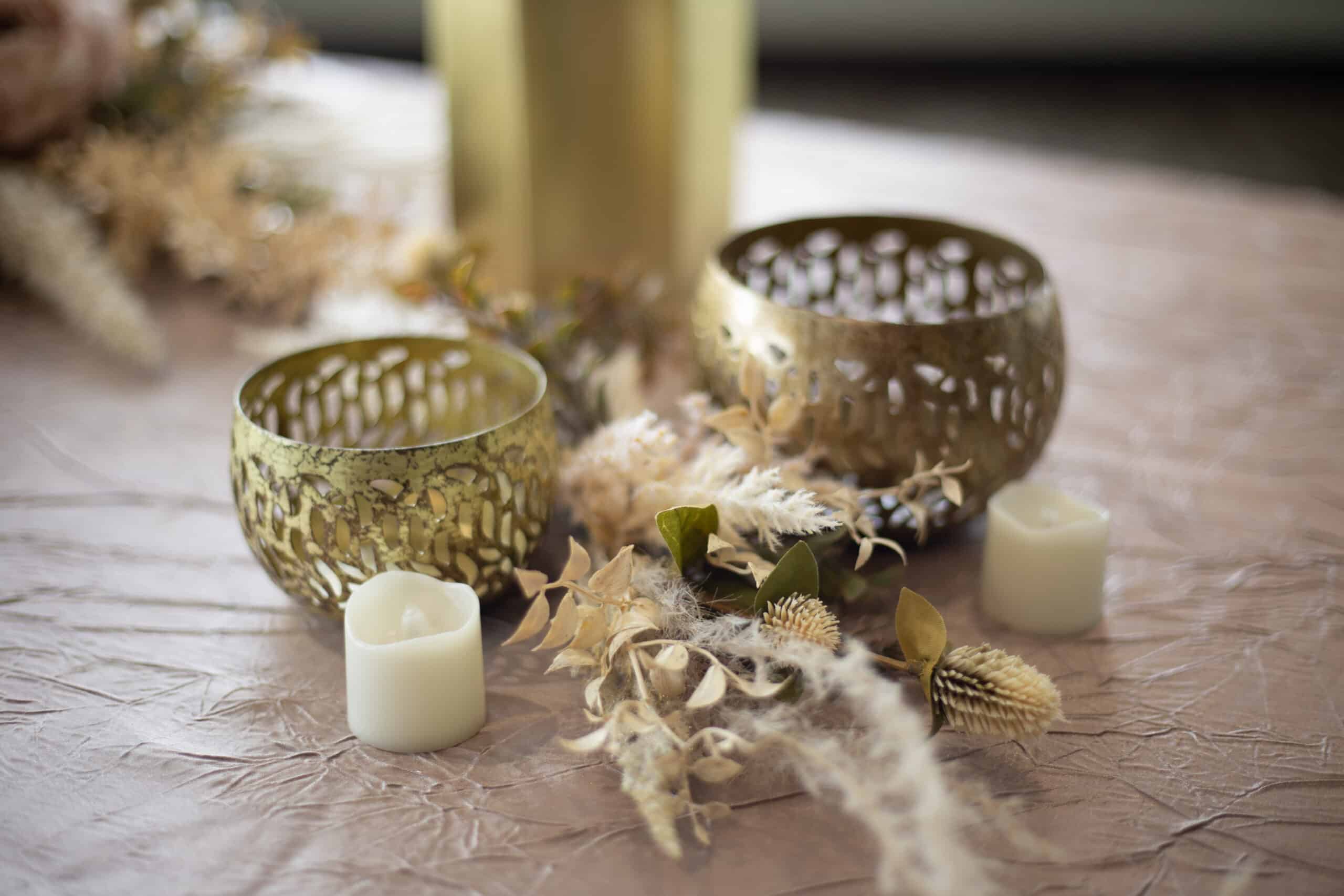 Gold Centerpiece with elegance