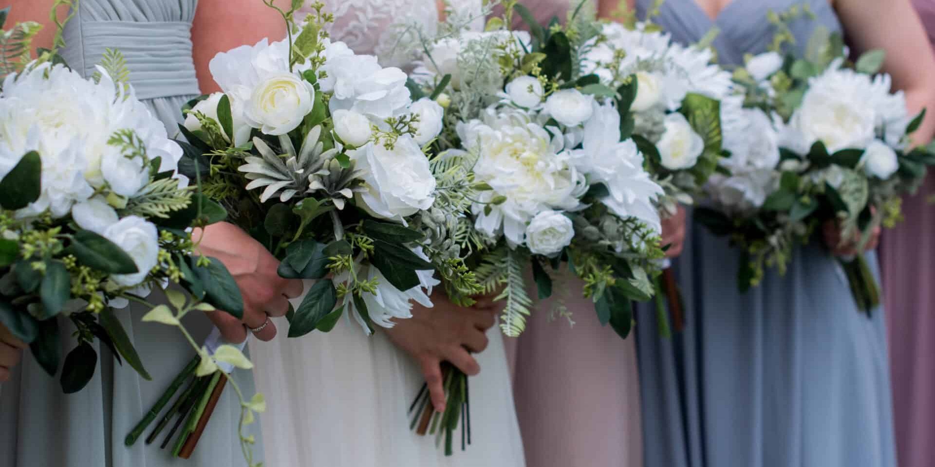 Classic Green and Ivory Bouquet